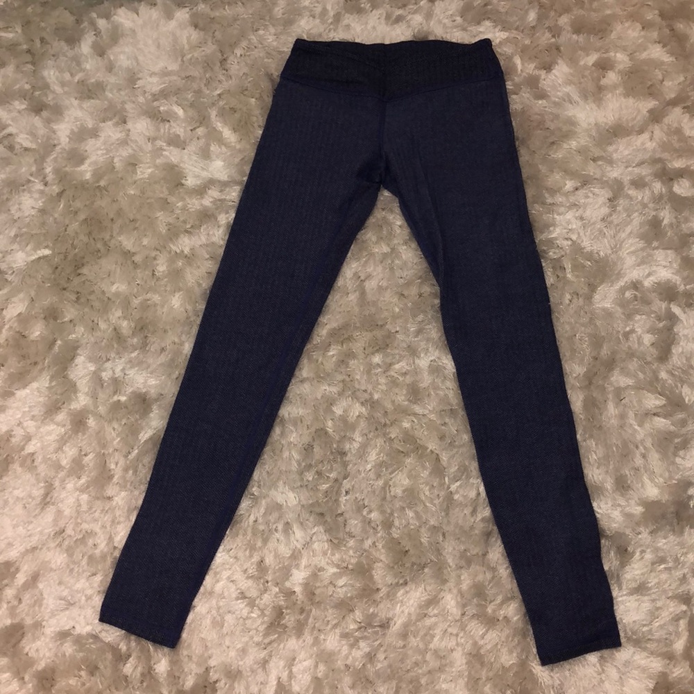 BRAND NEW no tagsIVIVVA kids lulu SIZE 12 leggings